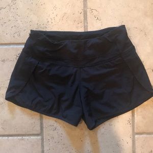 Lululemon (size 2) shorts 4”